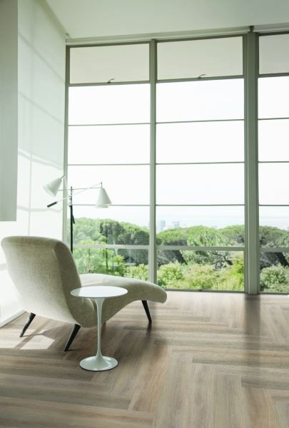 Кварцвиниловая плитка "LG" Орешник классический (1200*180*2 мм) — купить в Ноябрьске